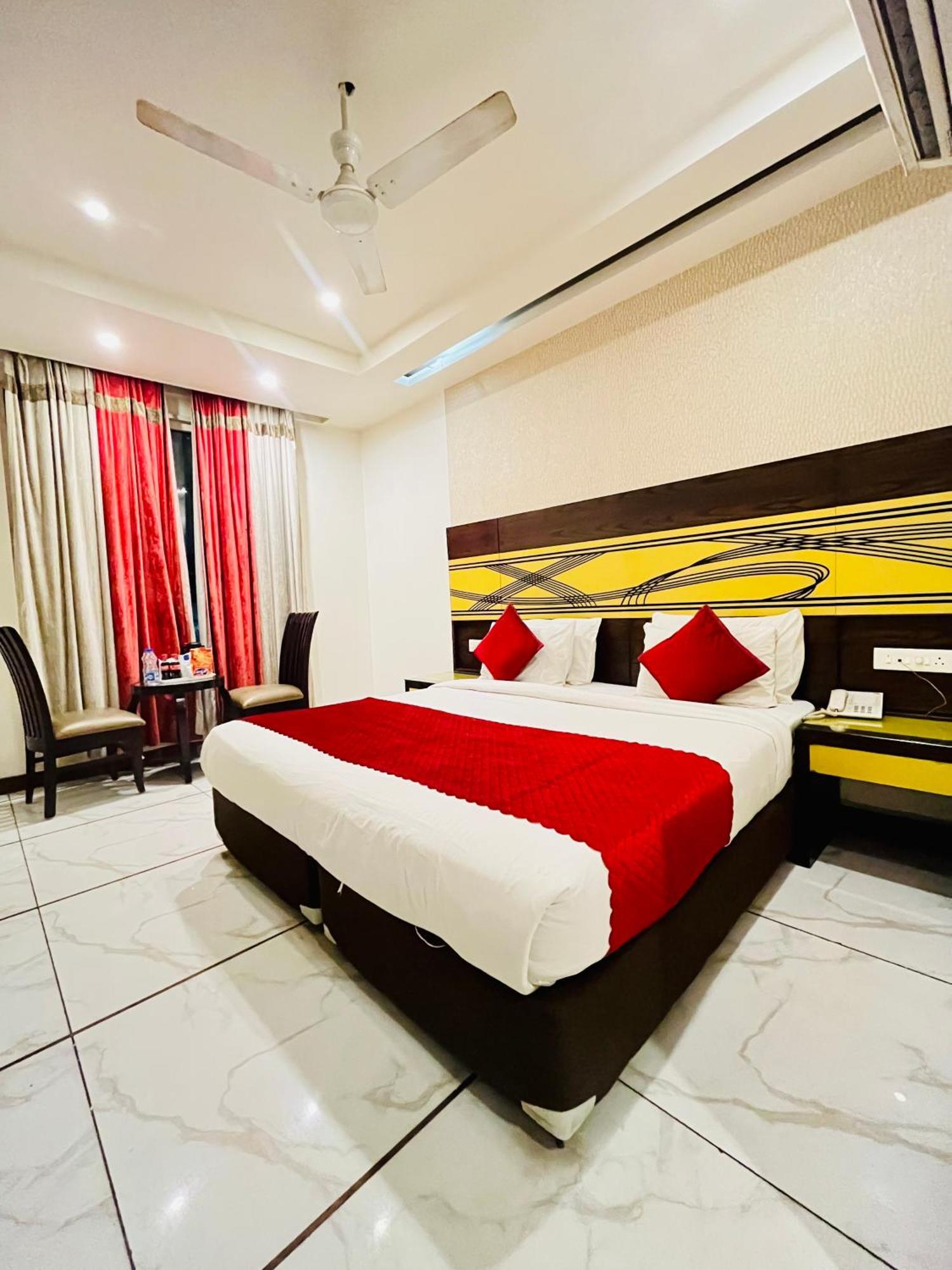 Frankstay -Le Unit By Worth New Delhi Luaran gambar
