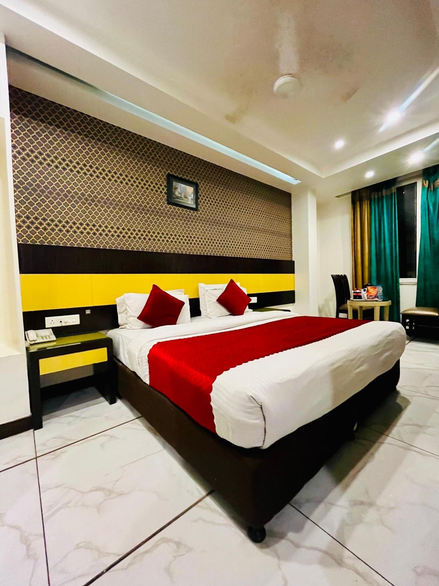 Frankstay -Le Unit By Worth New Delhi Luaran gambar