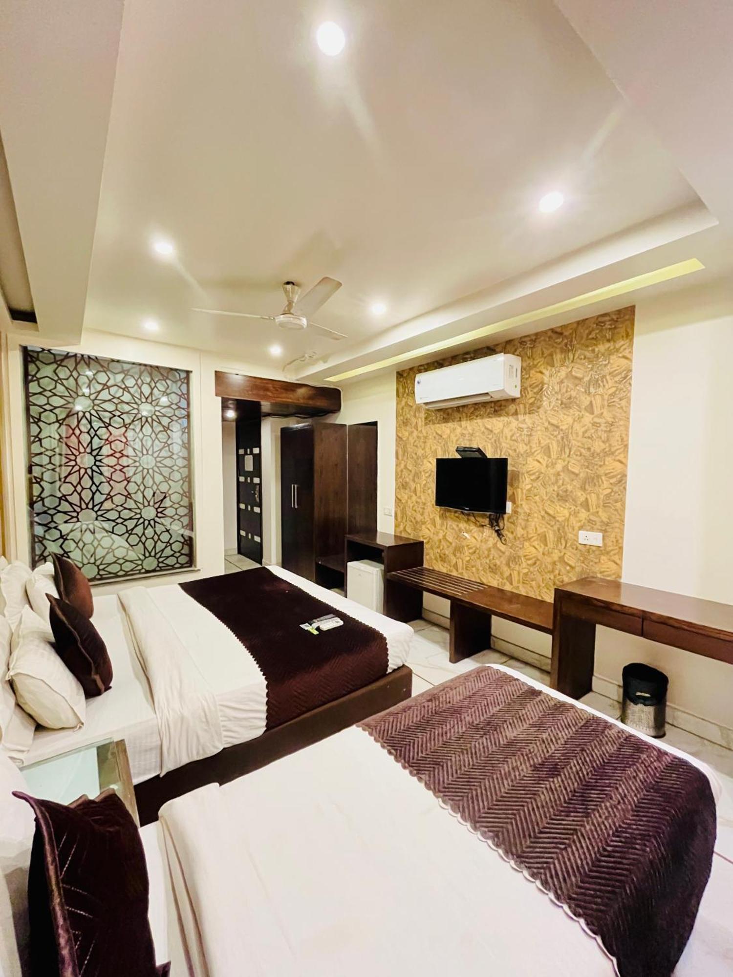 Frankstay -Le Unit By Worth New Delhi Luaran gambar