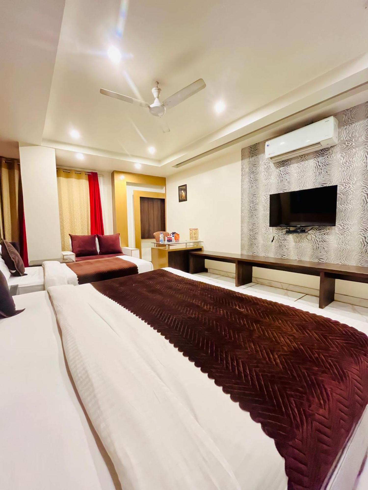 Frankstay -Le Unit By Worth New Delhi Luaran gambar