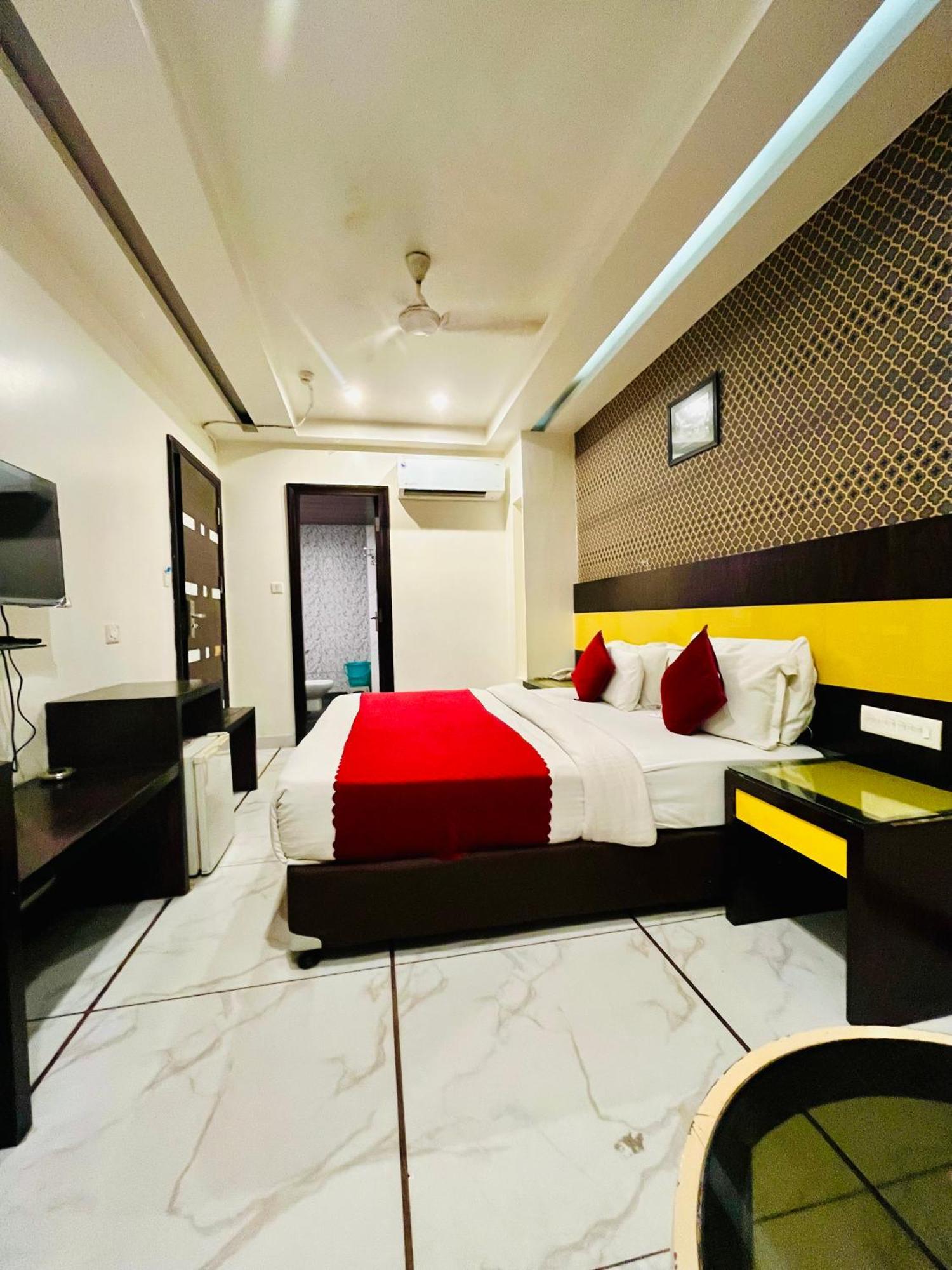 Frankstay -Le Unit By Worth New Delhi Luaran gambar